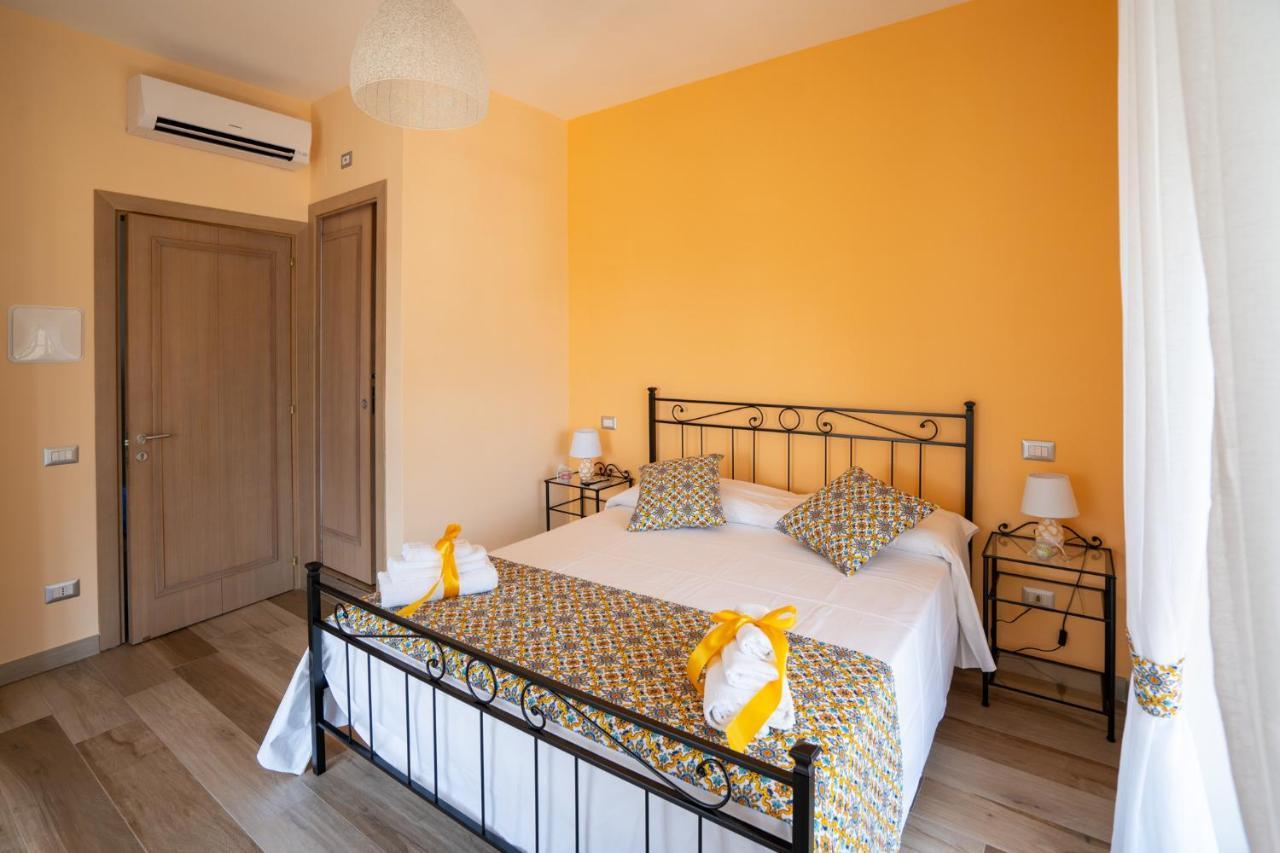 ---5 Minutes From The Sea ---Panorama And A-C Bed and Breakfast Vietri Eksteriør billede