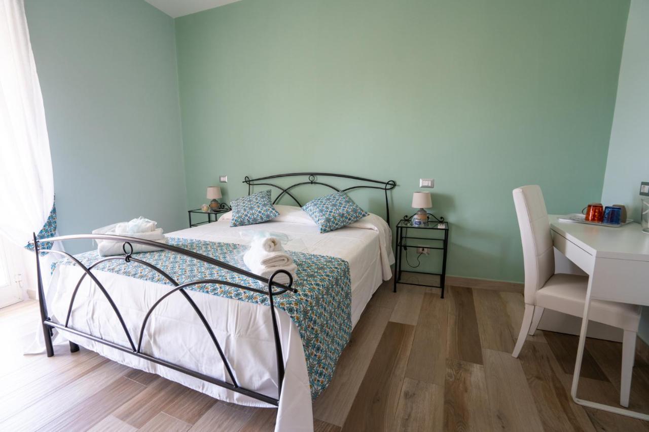 ---5 Minutes From The Sea ---Panorama And A-C Bed and Breakfast Vietri Eksteriør billede